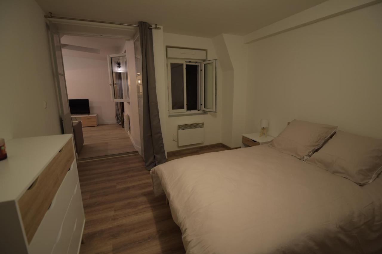 Cosy Appartement Hyper Centre Ville Avec Cour + Patio Auxerre Kültér fotó