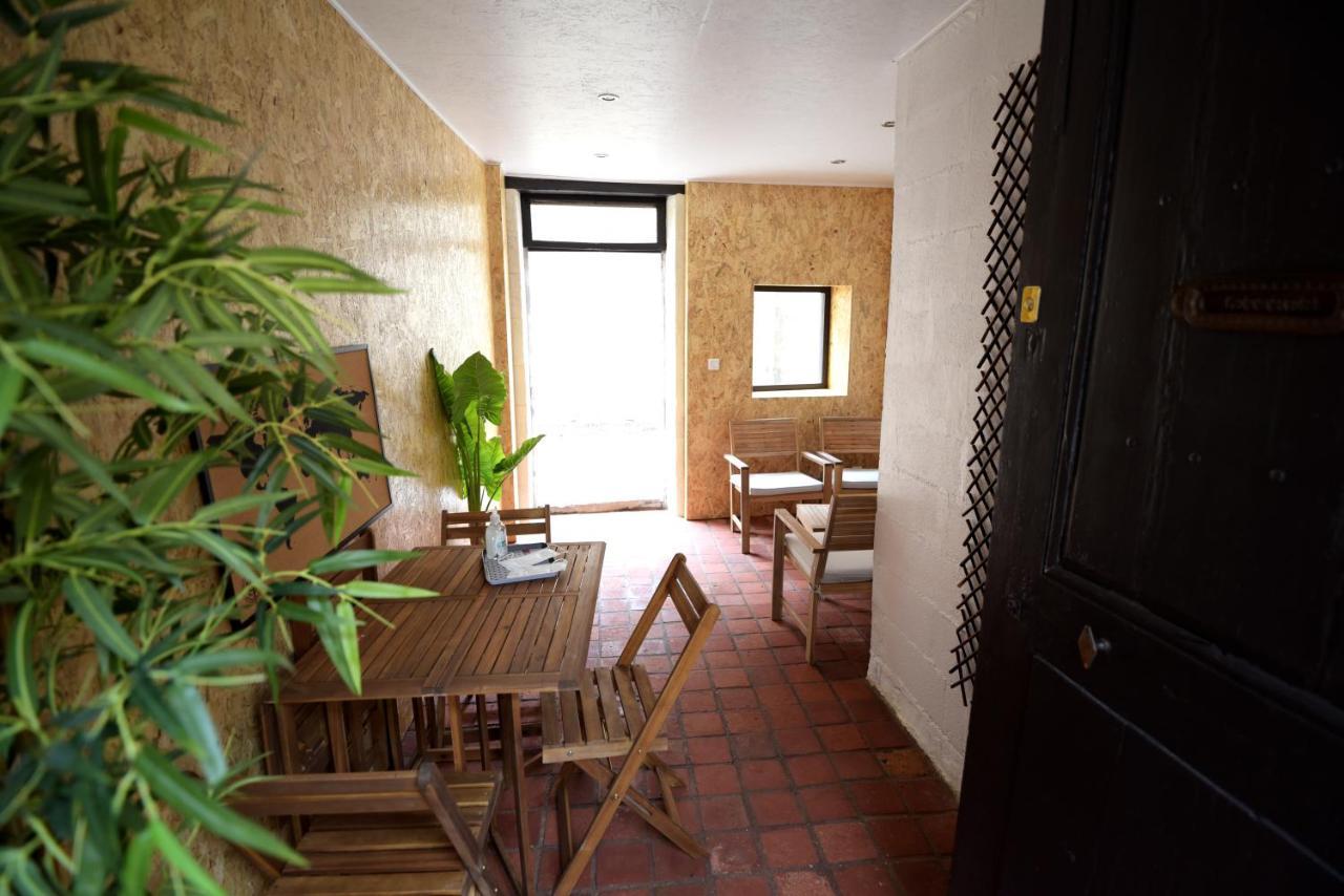 Cosy Appartement Hyper Centre Ville Avec Cour + Patio Auxerre Kültér fotó