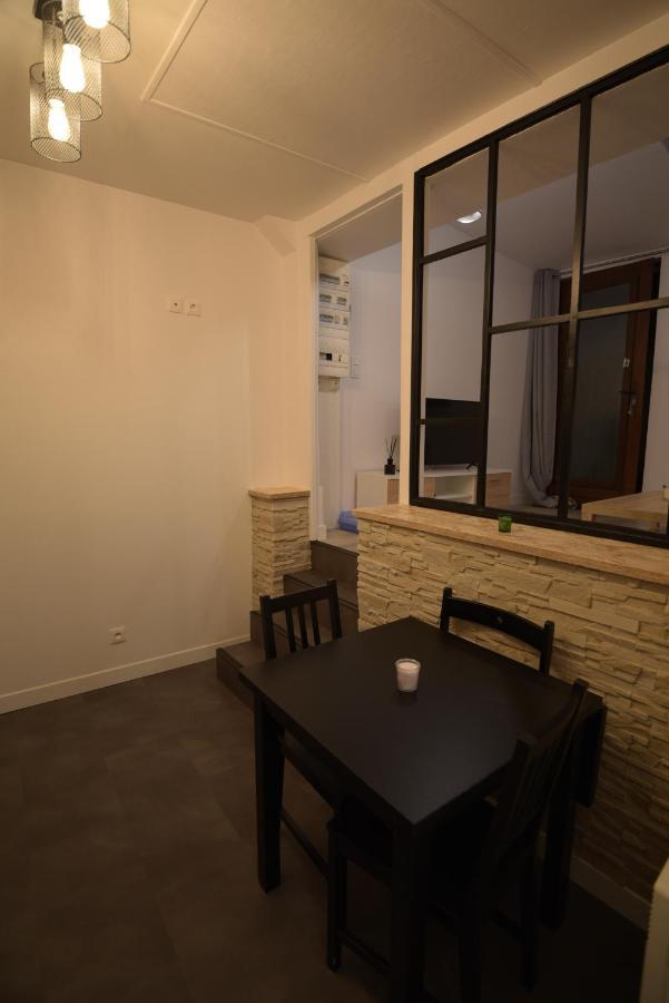 Cosy Appartement Hyper Centre Ville Avec Cour + Patio Auxerre Kültér fotó
